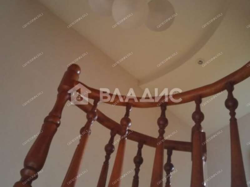 четырёхкомнатная квартира на Родниковой улице дом 63 к1