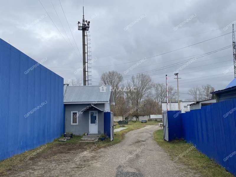 здание под офис, торговую площадь на Стеклозаводском шоссе город Бор