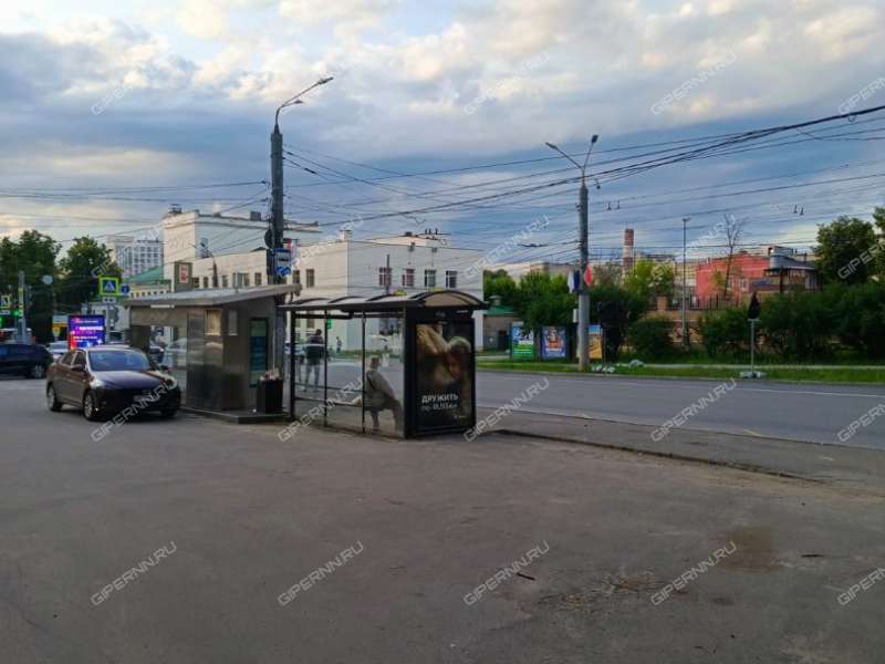 трёхкомнатная квартира на улице Ванеева дом 11