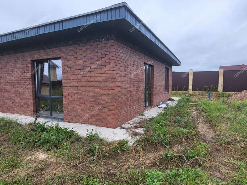 дом на Зеленая ул. деревня Подвалиха