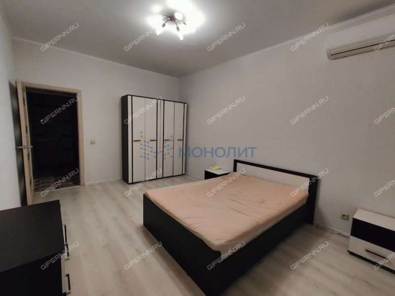 двухкомнатная квартира на бульваре 60-летия Октября дом 23 к4