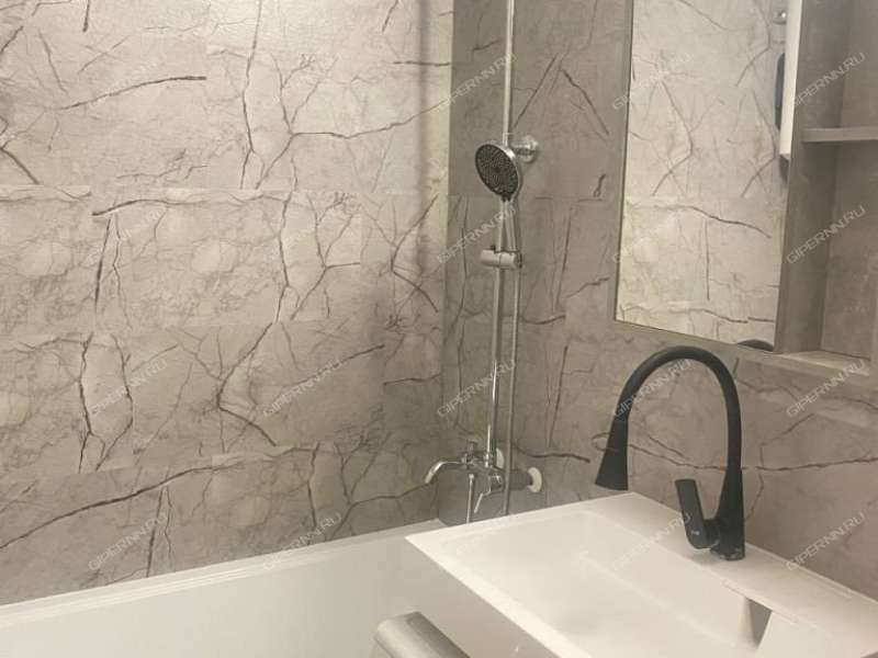 двухкомнатная квартира на улице Родионова дом 167 к1