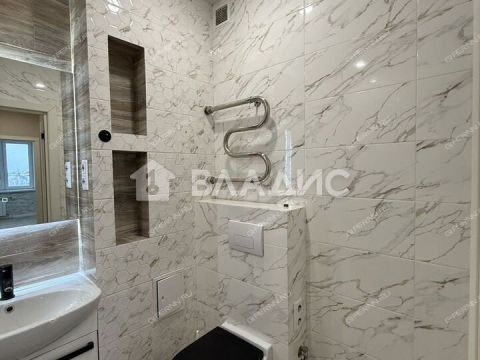 2-komnatnaya-ul-rodionova-d-202-1 фото