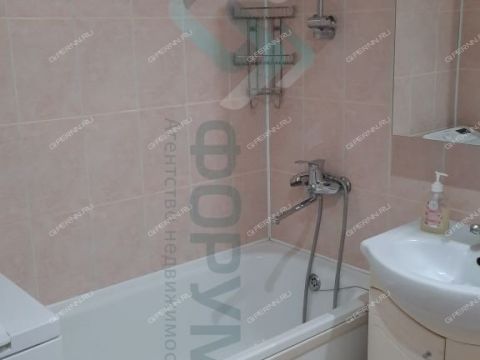 2-komnatnaya-ul-polevaya-d-10 фото