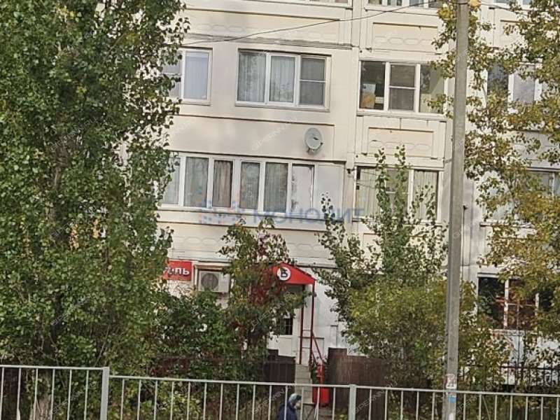 помещение под офис, торговую площадь на улице Сергея Акимова