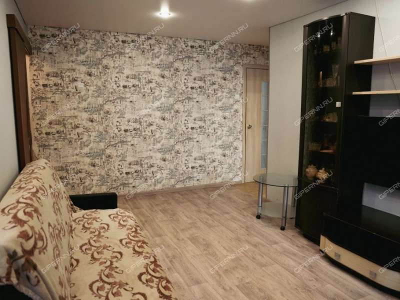 трёхкомнатная квартира на проспекте Кирова дом 16