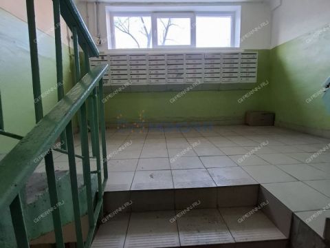 2-komnatnaya-ul-sergeya-esenina-d-31 фото