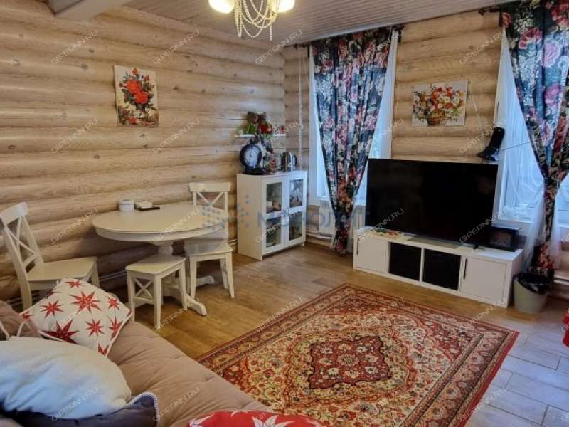 дом на Октябрьской улице село Шапкино