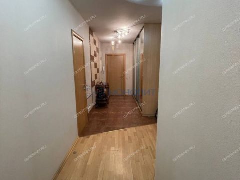 4-komnatnaya-ul-nesterova-d-33 фото