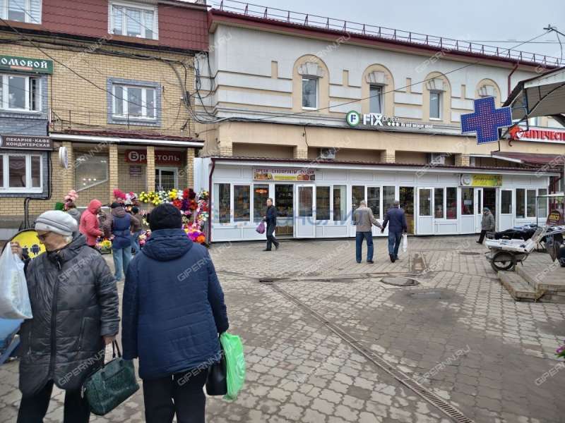 помещение под помещение свободного назначения, торговую площадь на Советской площади город Балахна