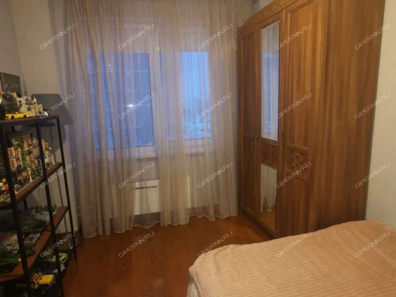 четырёхкомнатная квартира на улице Янки Купалы дом 38