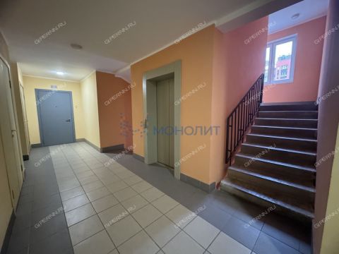 2-komnatnaya-ul-romantikov-d-13 фото