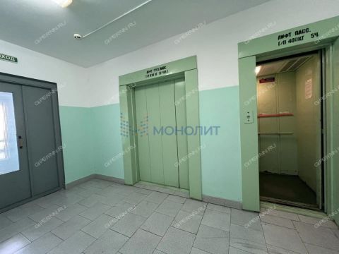 1-komnatnaya-ul-geroya-shnitnikova-d-3 фото