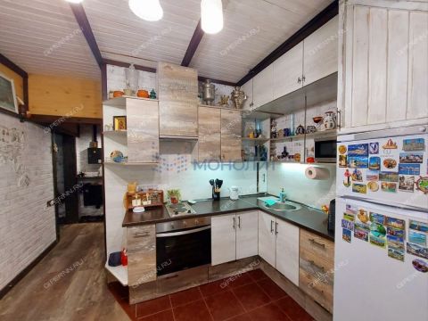 1-komnatnaya-b-r-60-letiya-oktyabrya-d-5a фото