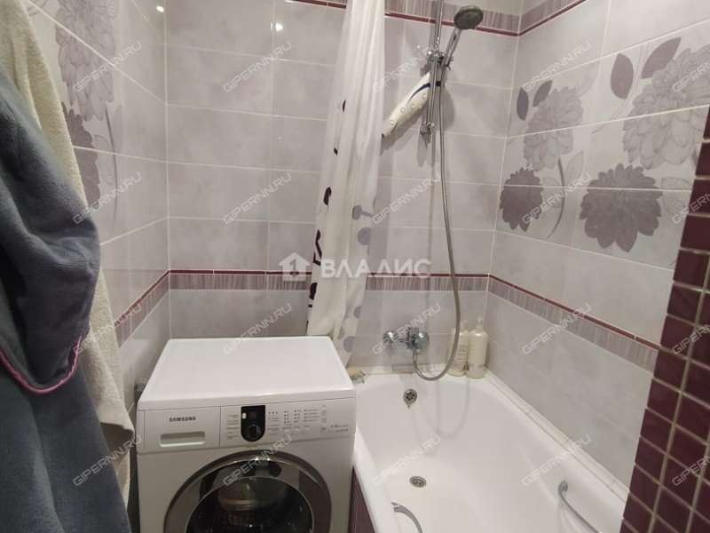 двухкомнатная квартира на улице Родионова дом 29