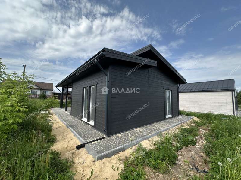 дом на Восточной улице село Каменки