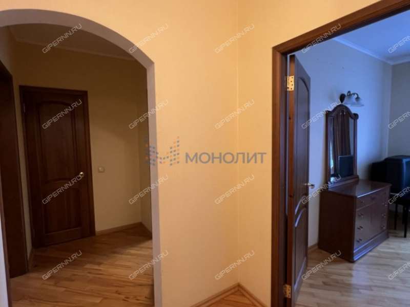 трёхкомнатная квартира на улице Ванеева дом 227