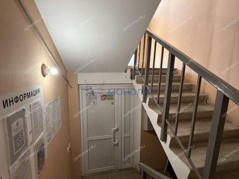 1-komnatnaya-ul-prazdnichnaya-d-1 фото