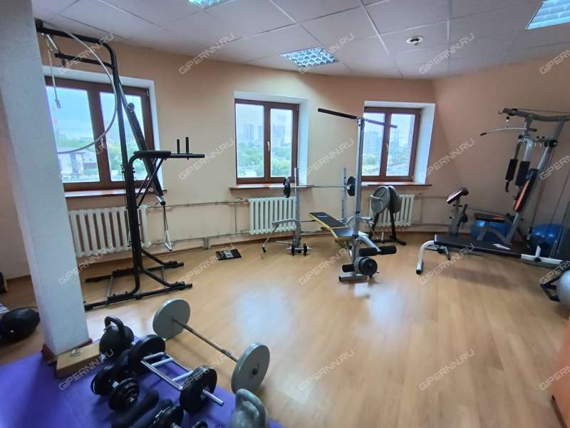 помещение под помещение свободного назначения, недвижимость для спорта, фитнеса на Салганской улице