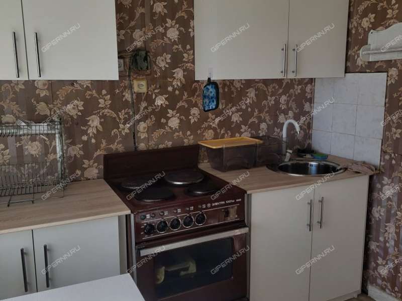 двухкомнатная квартира на улице Профинтерна дом 15