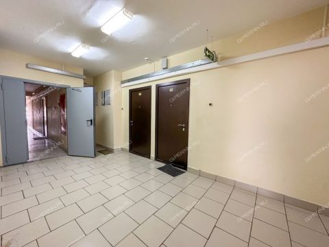1-komnatnaya-b-r-yuzhnyy-d-15 фото