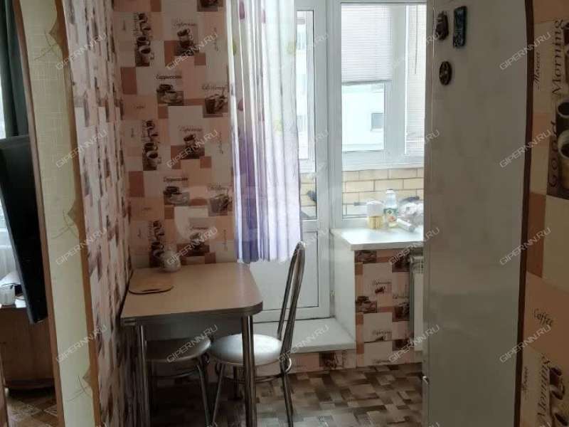 однокомнатная квартира на Вятской улице дом 7