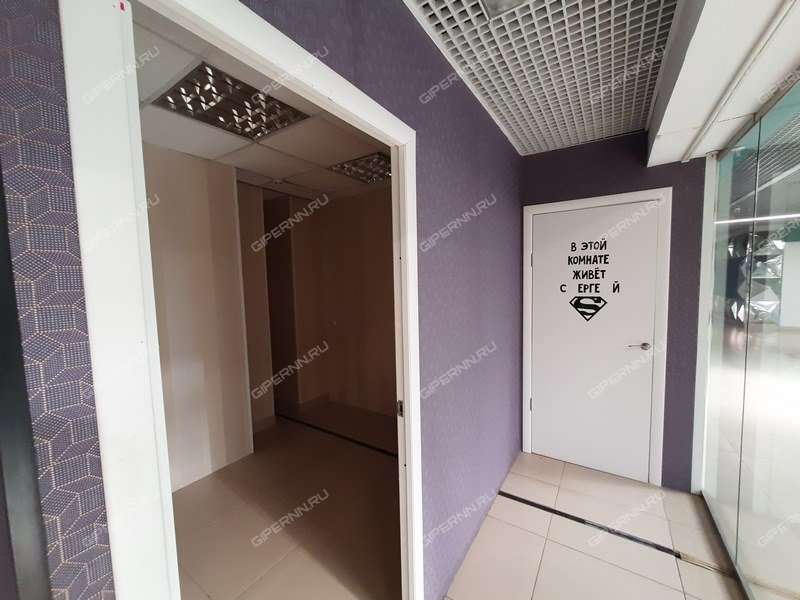 помещение под торговую площадь на Родионова ул, д. 165к13