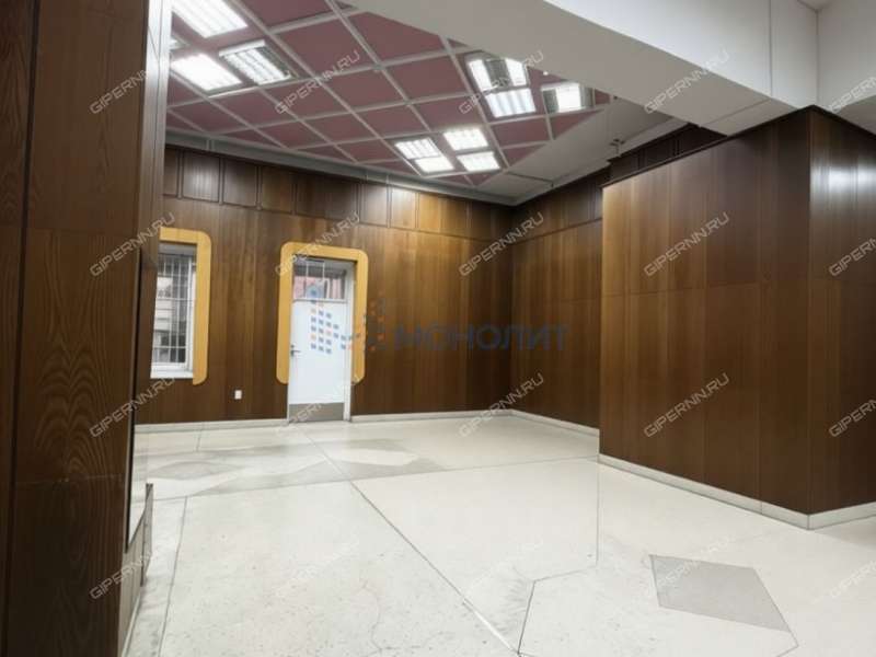 помещение под офис, торговую площадь на улице Нестерова