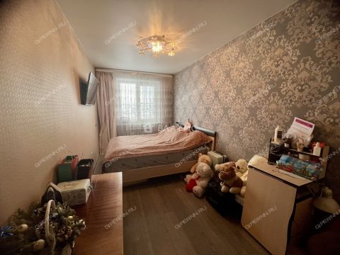 3-komnatnaya-ul-marshala-malinovskogo-d-2 фото