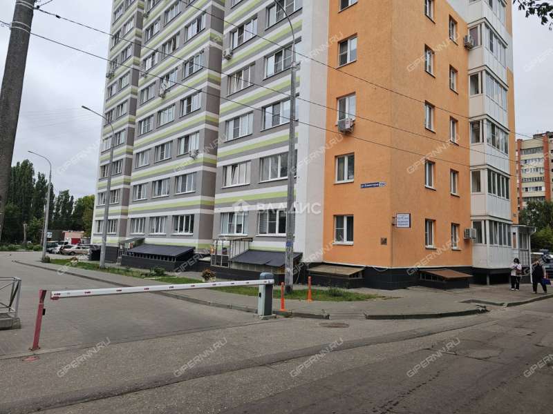 помещение под помещение свободного назначения на улице Коминтерна