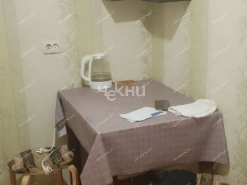 комната в доме 12а на улице Космонавта Комарова