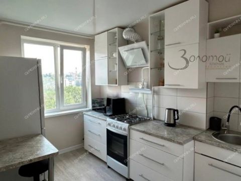 3-komnatnaya-ul-gornaya-d-12 фото