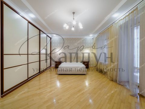 4-komnatnaya-ul-minina-d-9-4 фото