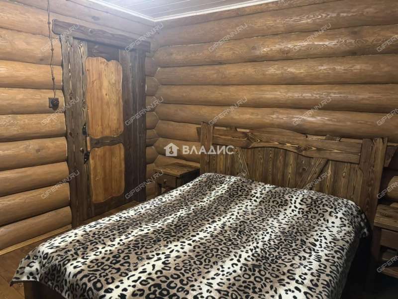 дом на улице Лесная сельский посёлок Заречный