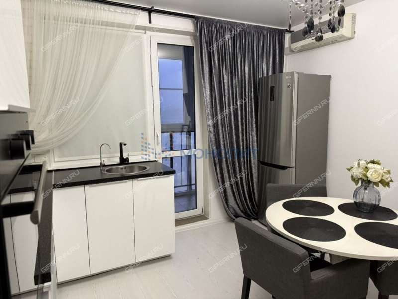 однокомнатная квартира на Бурнаковской улице дом 93