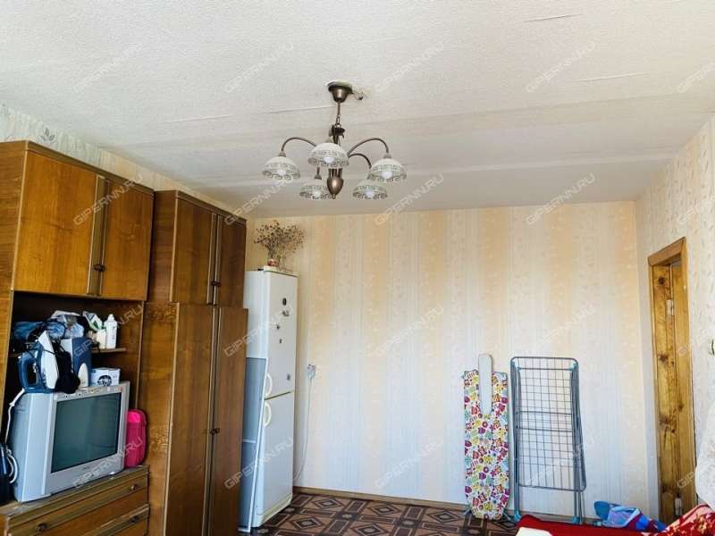 четырёхкомнатная квартира на Южном шоссе дом 21а