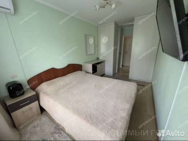 трёхкомнатная квартира на Юбилейном бульваре дом 23