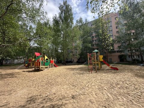 3-komnatnaya-ul-strokina-d-14 фото