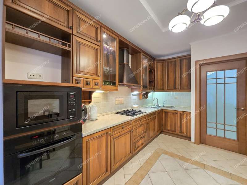 трёхкомнатная квартира на Славянской улице дом 21