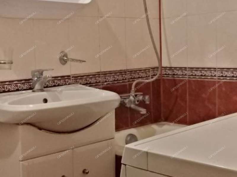 трёхкомнатная квартира на улице Военных Комиссаров дом 5