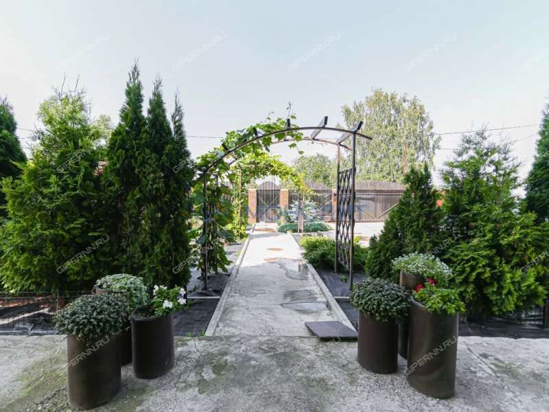 дом на  деревня Крутая