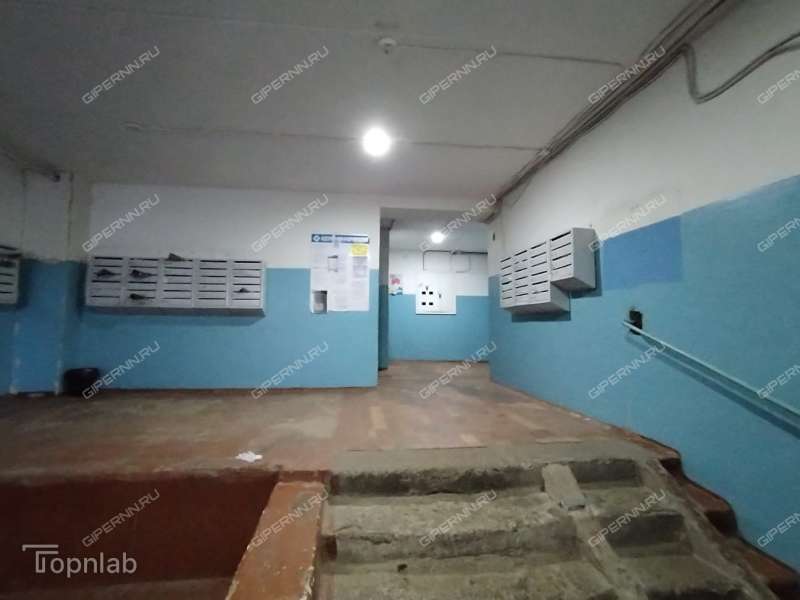 четырёхкомнатная квартира в 2-м микрорайоне дом 3 город Кстово