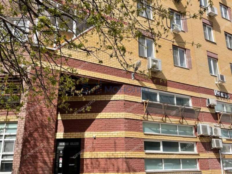 четырёхкомнатная квартира на улице Нестерова дом 33