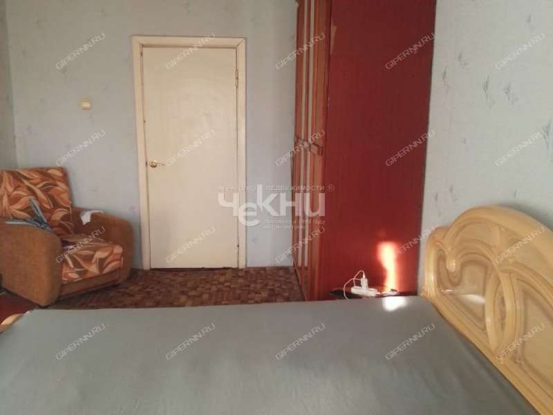 трёхкомнатная квартира на улице Тропинина дом 12