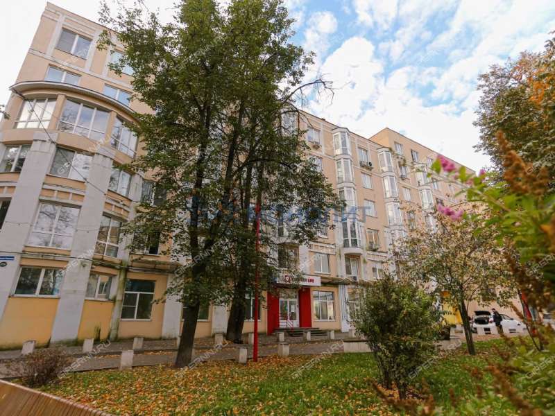помещение под офис, торговую площадь на Большой Покровской улице