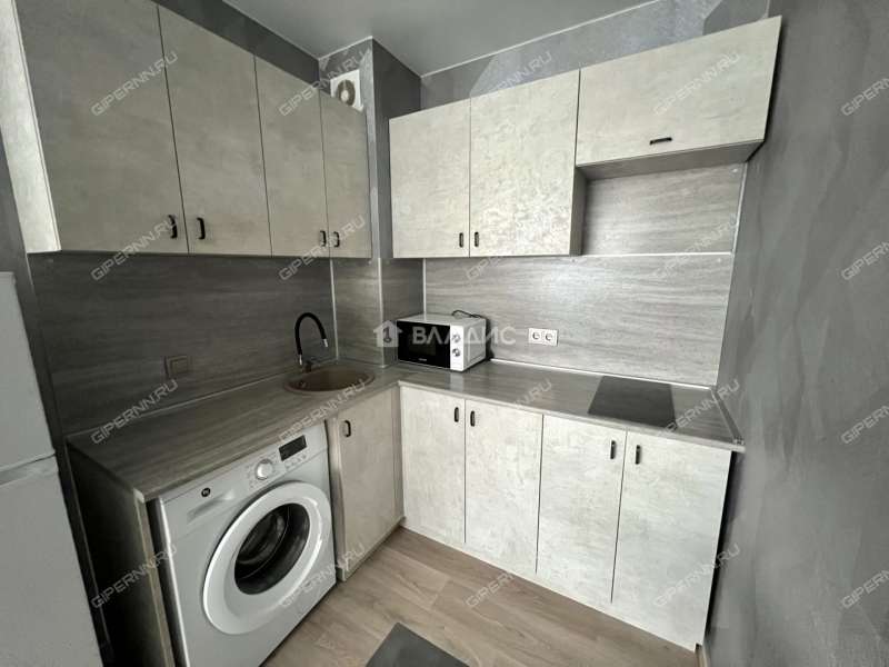 квартира-студия на 2-й Дорожной улице дом 21