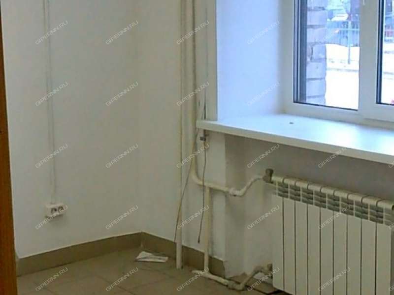 помещение под офис, торговую площадь на улице Юлиуса Фучика