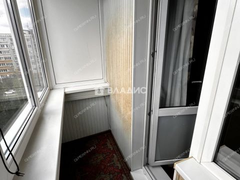 3-komnatnaya-ul-verhnepecherskaya-d-12-k1 фото
