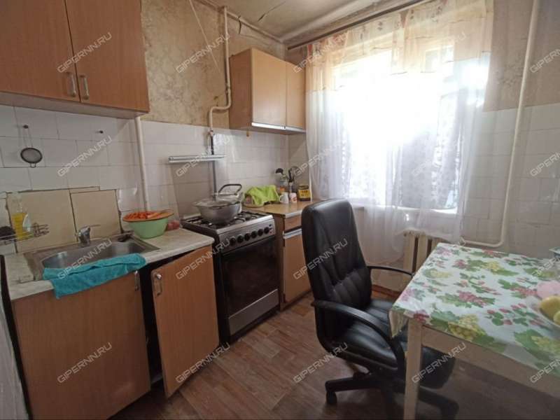 двухкомнатная квартира на улице Военных Комиссаров дом 3