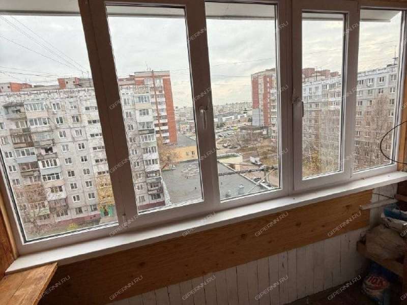 трёхкомнатная квартира на улице Политбойцов дом 8